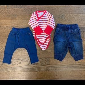 Polarn O. Pyret 1-2M Onsie & (2) Pants